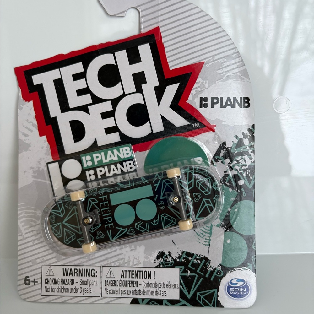 BRAND NEW SEALED TECH DECK PLAN B SERIES